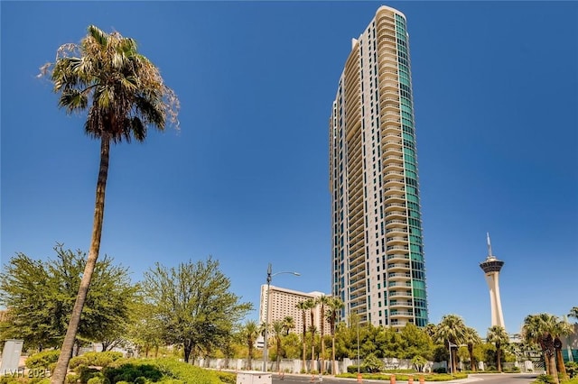 222 Karen Ave Unit 4402, Las Vegas, NV 89109 - photo 29