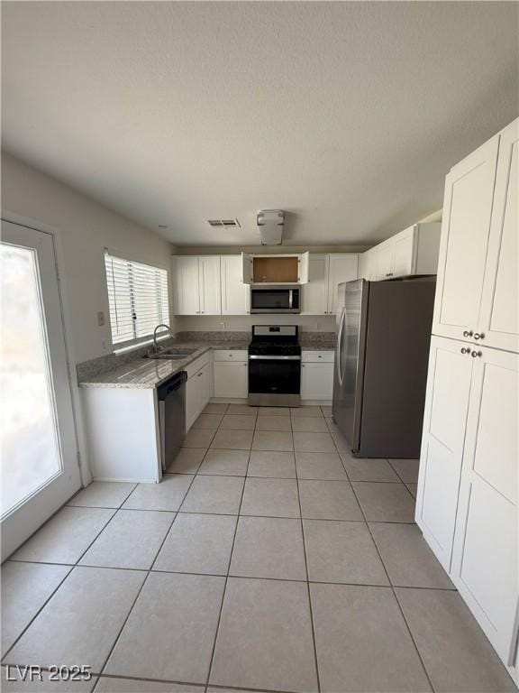 9516 Fox Forest Ave, Las Vegas, NV 89129 - photo 2