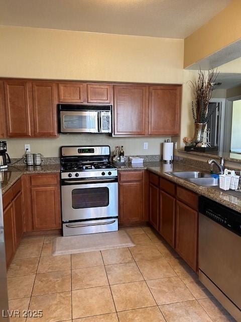 1704 Queen Victoria St Unit 102, Las Vegas, NV 89144 - photo 3