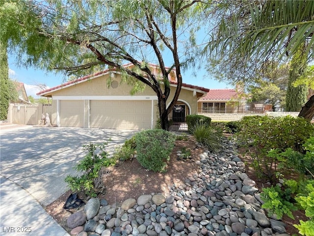 1400 Baldosa Ct, Las Vegas, NV 89117 - photo 1