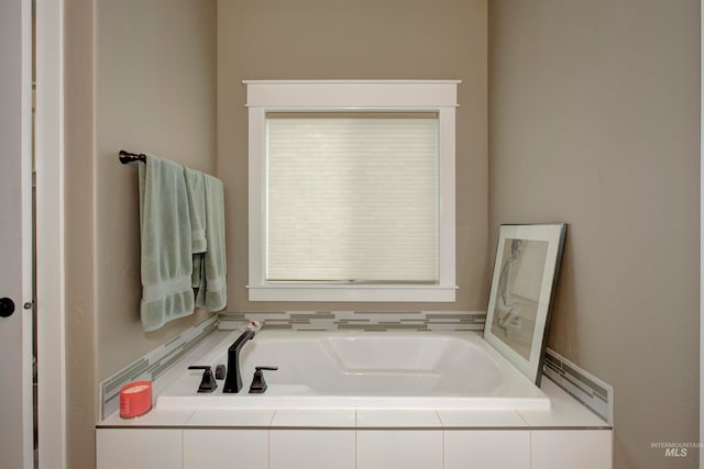 bathroom featuring a bathing tub