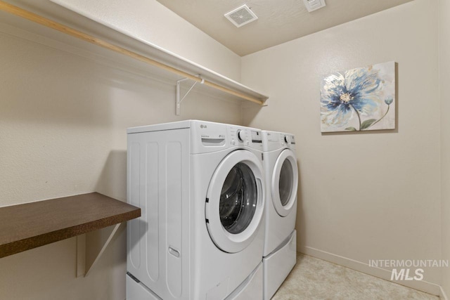 4249 W Farlam Dr, Meridian, ID 83642 - laundry room featuring independent washer and dryer and baseboards