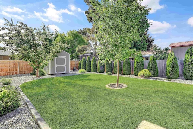 680 E 19th St, Burley, ID 83318 - view of yard