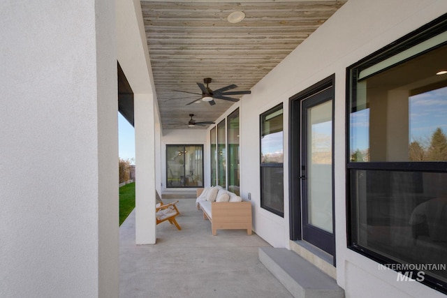 view of patio with ceiling fan