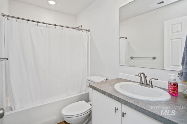 12740 Abbeygate Dr, Nampa, ID 83651 - full bath featuring vanity, shower / bathtub combination with curtain, and recessed lighting