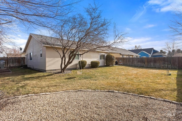 exterior space featuring a lawn