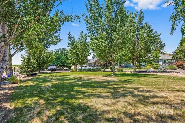 7425 Robinson Rd, Kuna, ID 83634 - view of green lawn
