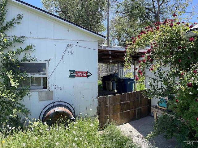 512 19th Ave S, Nampa, ID 83651 - view of side of property with an attached carport