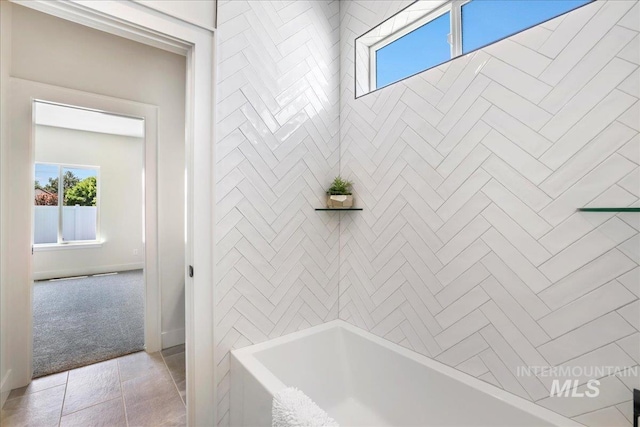 3160 Crescent Moon Rd, Twin Falls, ID 83301 - full bath with healthy amount of natural light and shower / bathtub combination