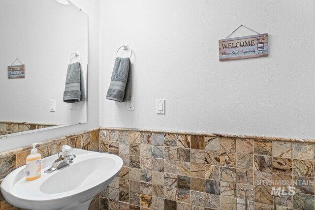 14 Sunrise Dr, Garden Valley, ID 83622 - bathroom featuring a sink
