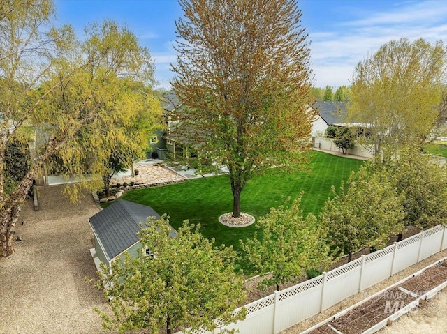 view of yard featuring a fenced backyard