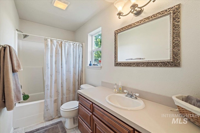 2020 Widner Rd, Midvale, ID 83645 - bathroom with vanity and shower / tub combo