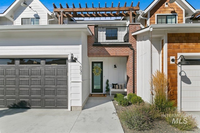 view of front of home with a garage