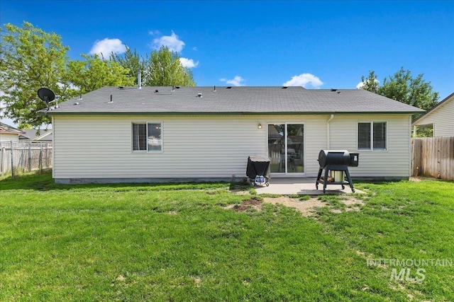 3318 E Princess Amy Ct, Nampa, ID 83687 - back of property with a patio area and crawl space
