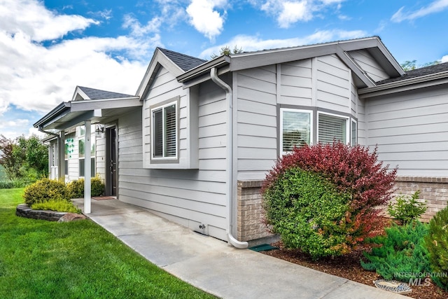 421 Curtis Rd Unit 120, Boise, ID 83705 - view of property exterior featuring a lawn