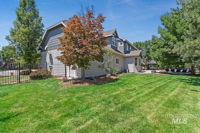 1512 E Rivers End Ct, Eagle, ID 83616 - back of house featuring a patio