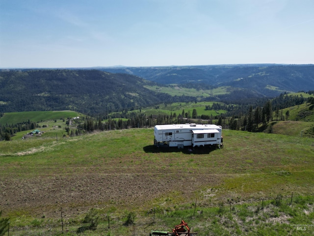 444 Vista View Dr, Lenore, ID 83541