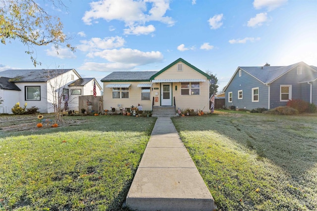 view of front of house with a front yard