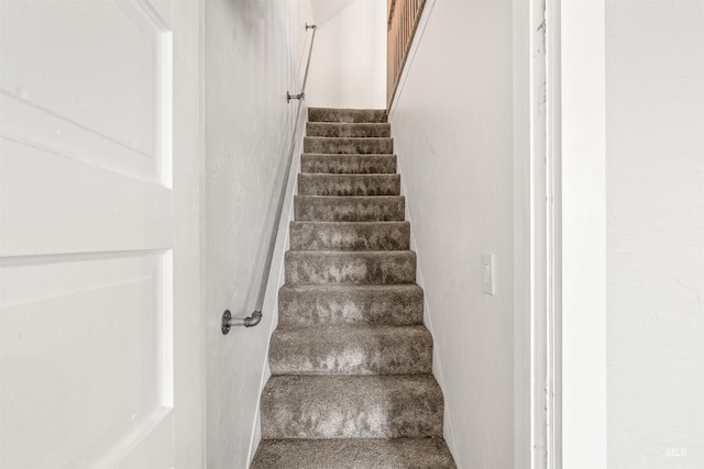 1035 Francis St, Clarkston, WA 99403 - view of stairs