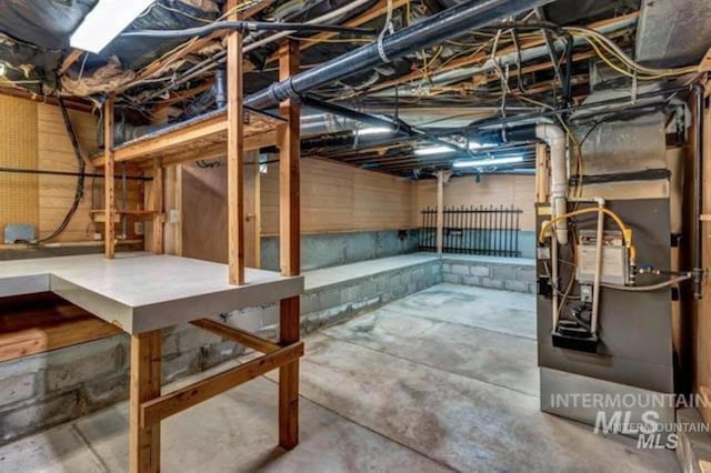1909 E Roanoke Dr, Boise, ID 83712 - unfinished below grade area featuring heating unit