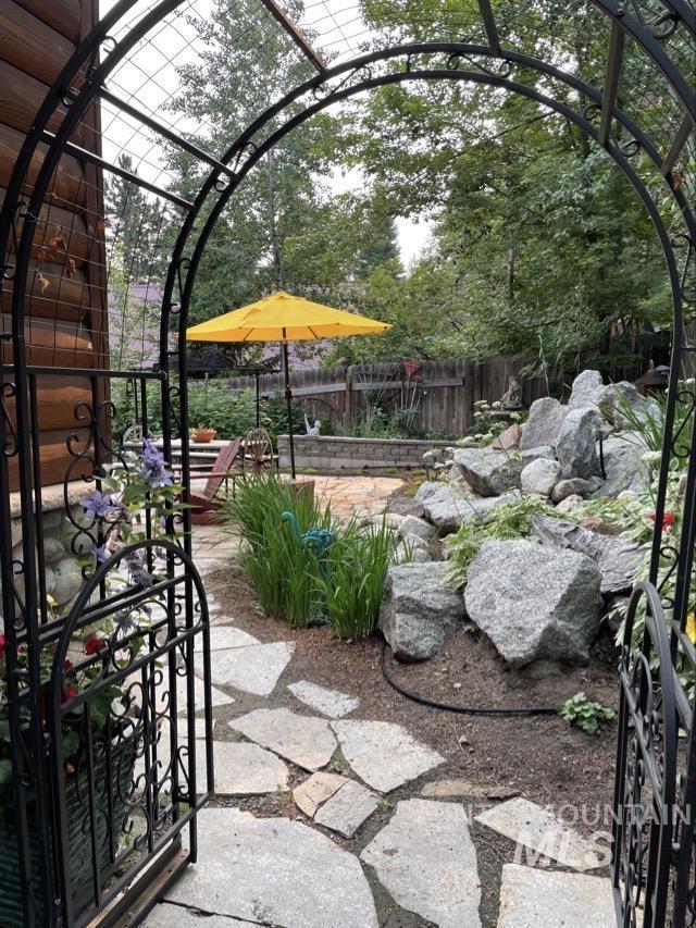 911 Davis, Mccall, ID 83638 - view of patio / terrace