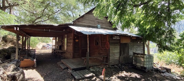 view of side of property