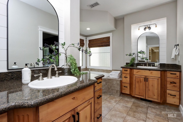 570 E Ocelot, Meridian, ID 83646 - full bathroom with two vanities
