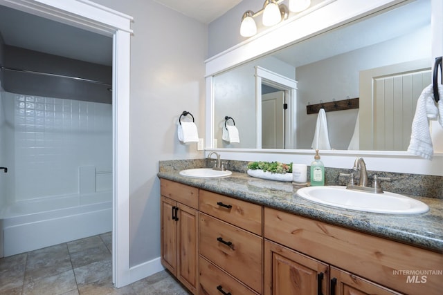 570 E Ocelot, Meridian, ID 83646 - full bath featuring double vanity and washtub / shower combination