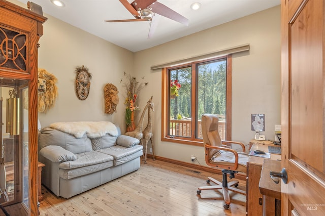 office with light wood-style flooring, ceiling fan, recessed lighting, and baseboards