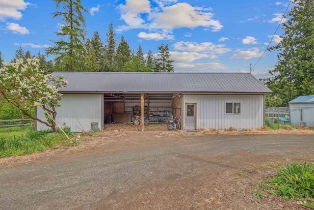 478AND716 Three Bear Rd, Kendrick, ID 83537 - view of pole building featuring driveway