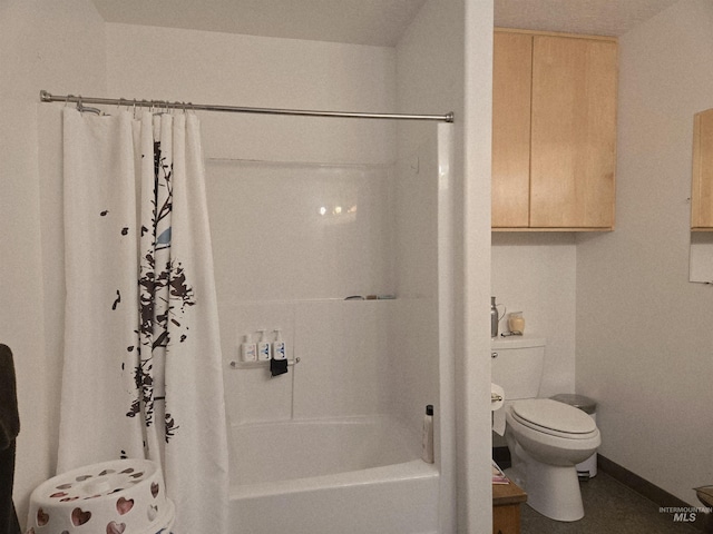 bathroom with toilet, baseboards, and shower / bath combination with curtain