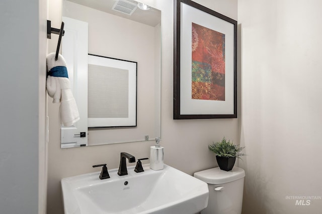 1210 Stirling Meadows Ct, Middleton, ID 83644 - bathroom featuring a sink and toilet
