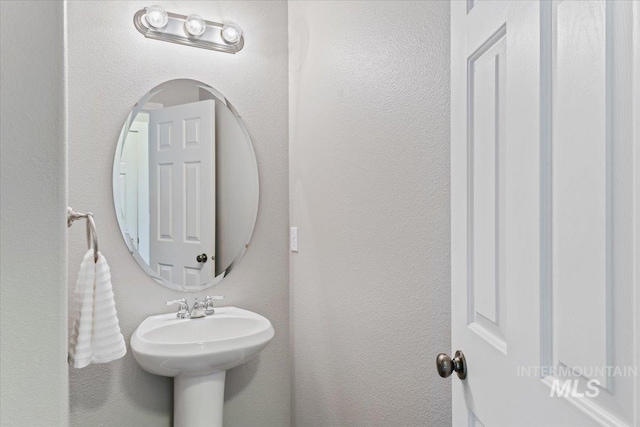 2513 S Vineyard St, Nampa, ID 83686 - view of bathroom