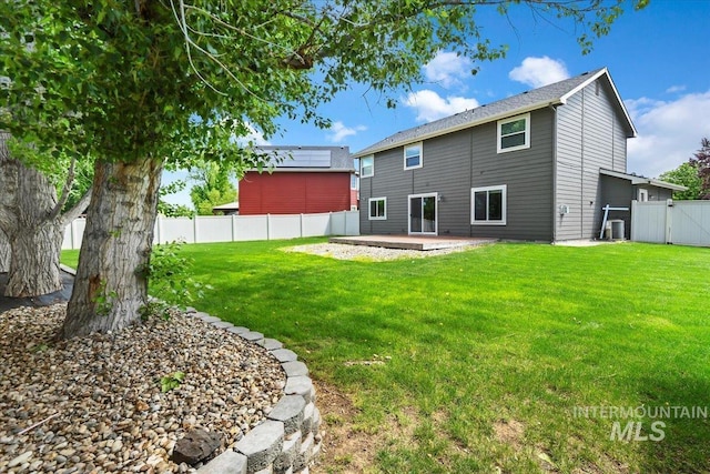 2513 S Vineyard St, Nampa, ID 83686 - rear view of property featuring a patio area and a gate