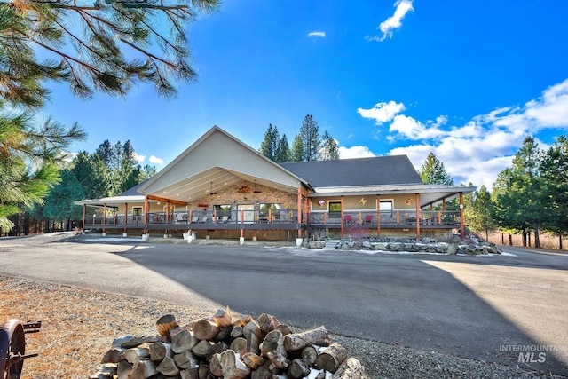 view of front of house with covered porch