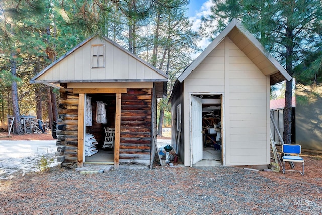 view of outbuilding