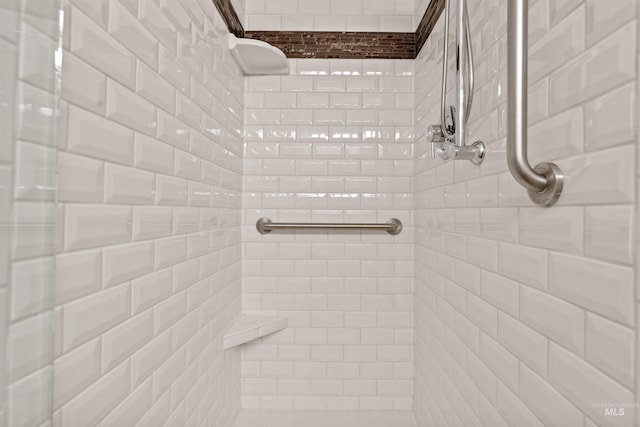 964 E Riverpark Ln, Boise, ID 83706 - full bathroom with a tile shower