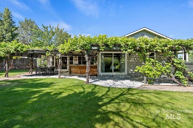 6472 S Liveoak Pl, Boise, ID 83716 - back of house featuring a patio