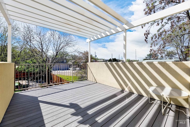 502 S 15th St # 104, Boise, ID 83702 - deck with a pergola