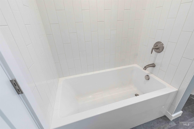 full bath with tub / shower combination