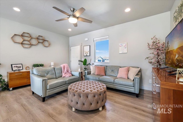 837 Trout Creek Way, Kimberly, ID 83314 - living room with light wood-style floors, a ceiling fan, and recessed lighting