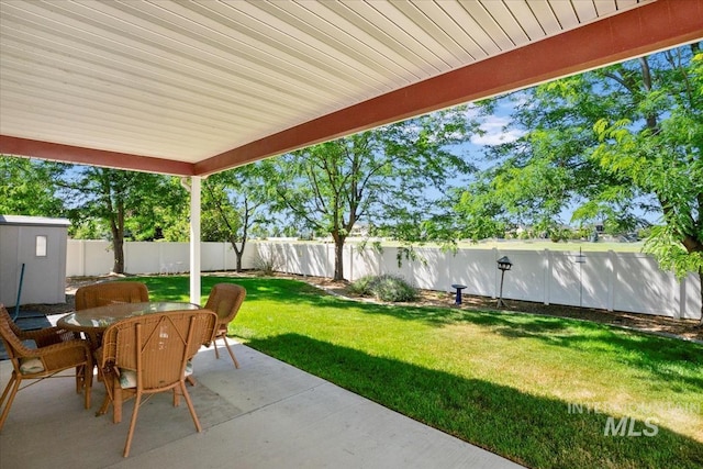 2888 W Wilder St, Meridian, ID 83642 - fenced backyard featuring a patio area and outdoor dining area