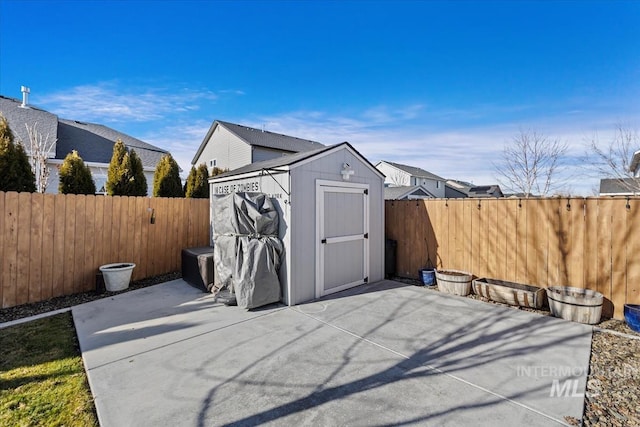 view of outbuilding