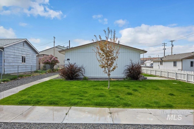 exterior space featuring fence