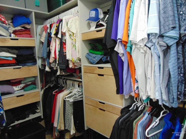 983 S St, Vale, OR 97918 - view of spacious closet
