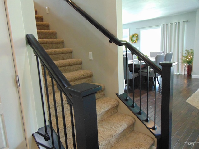 983 S St, Vale, OR 97918 - staircase with wood finished floors