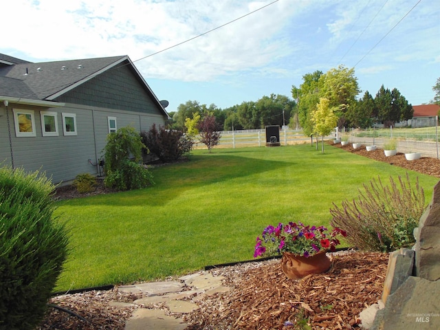 983 S St, Vale, OR 97918 - view of yard