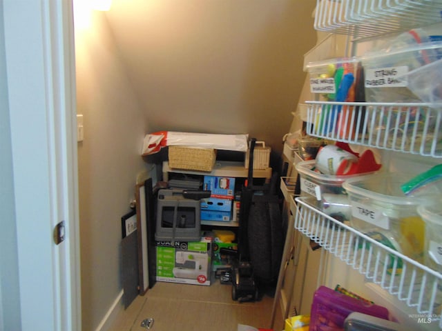 983 S St, Vale, OR 97918 - view of storage room