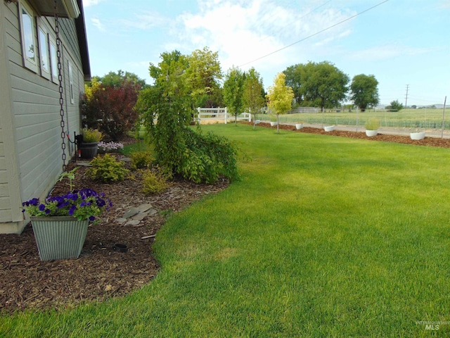 983 S St, Vale, OR 97918 - view of yard