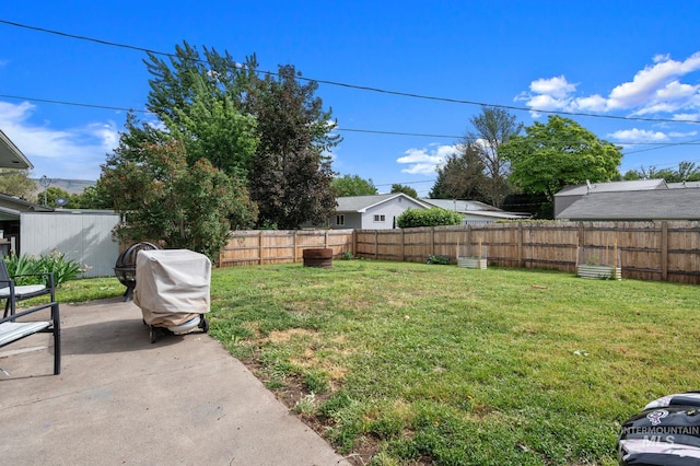 1713 12th St, Lewiston, ID 83501 - view of yard featuring a patio